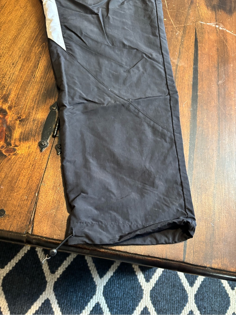 Men’s Retro Reebok Track Pants - Picture 4 of 5